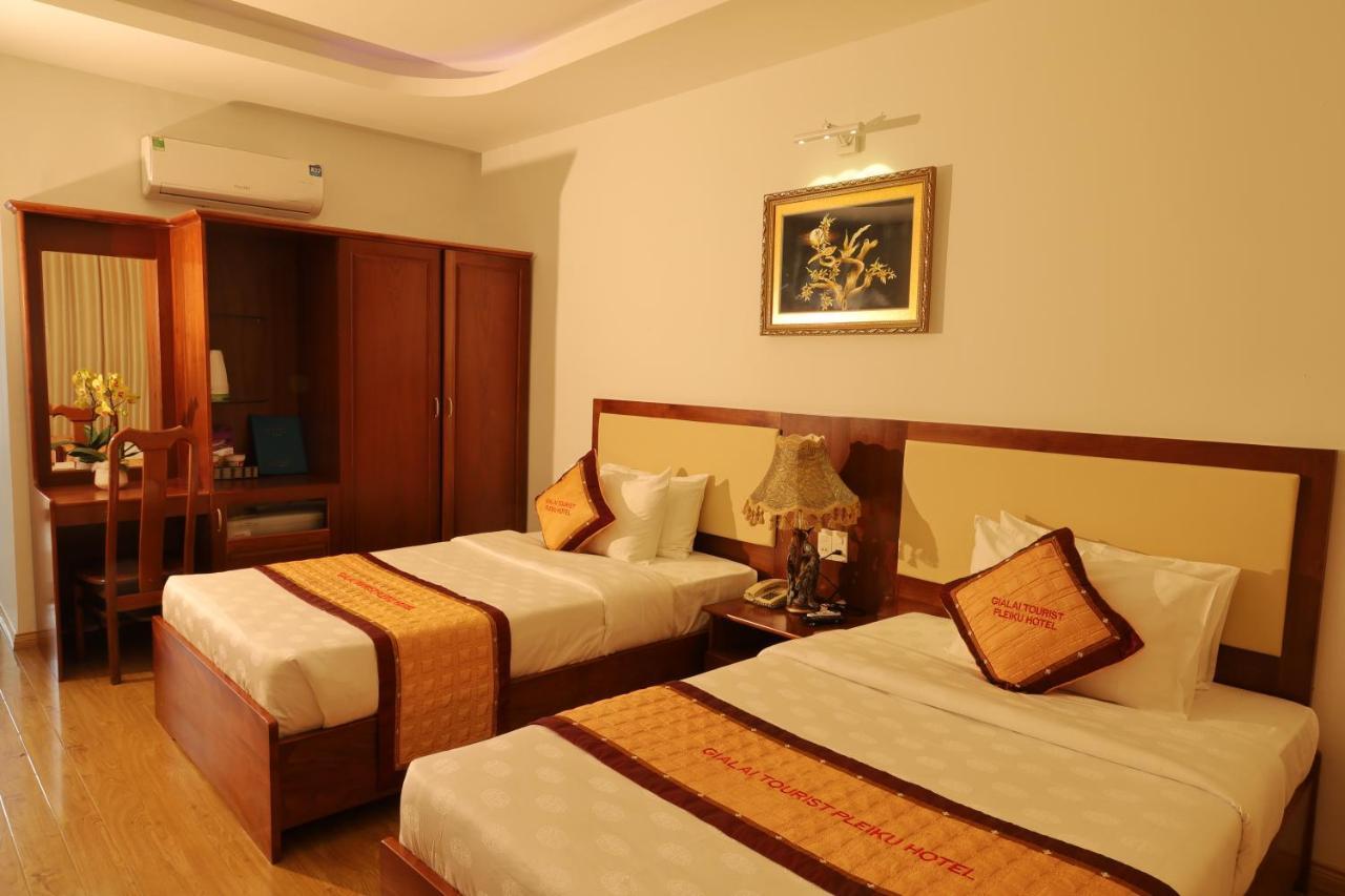 Pleiku Hotel Exterior photo