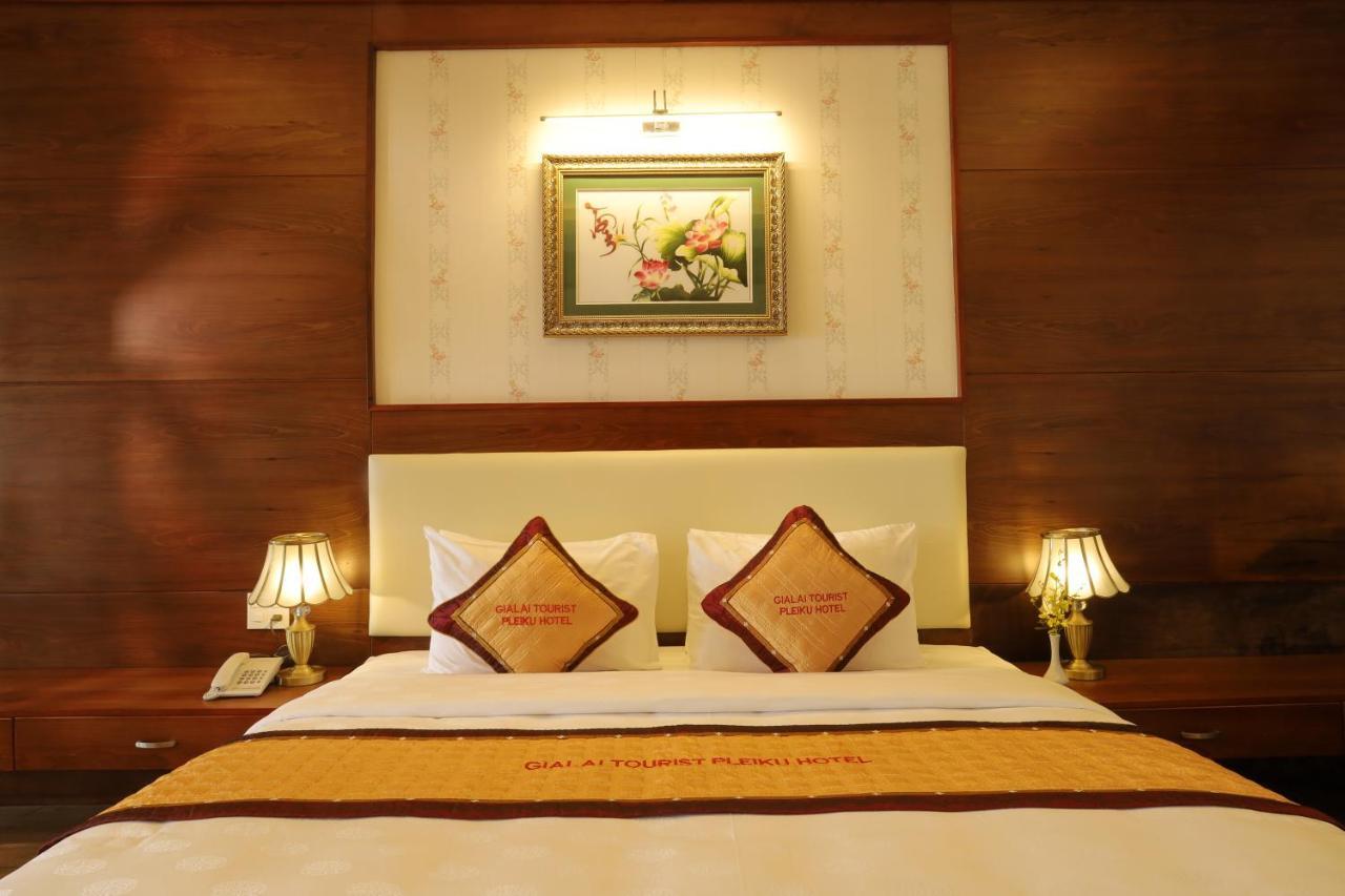 Pleiku Hotel Exterior photo